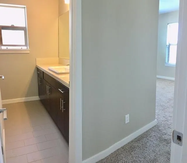 460 NE Simpson St #H — Photo 11