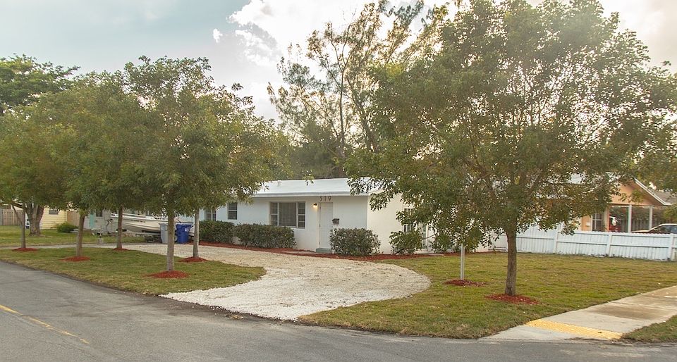 1st image of 519 NE 10th Ave