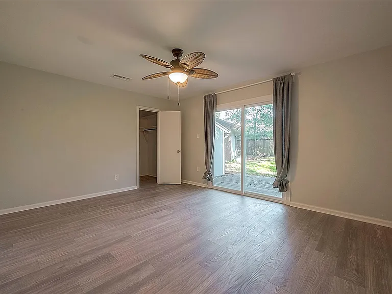 7810 Locke Ln — Photo 21