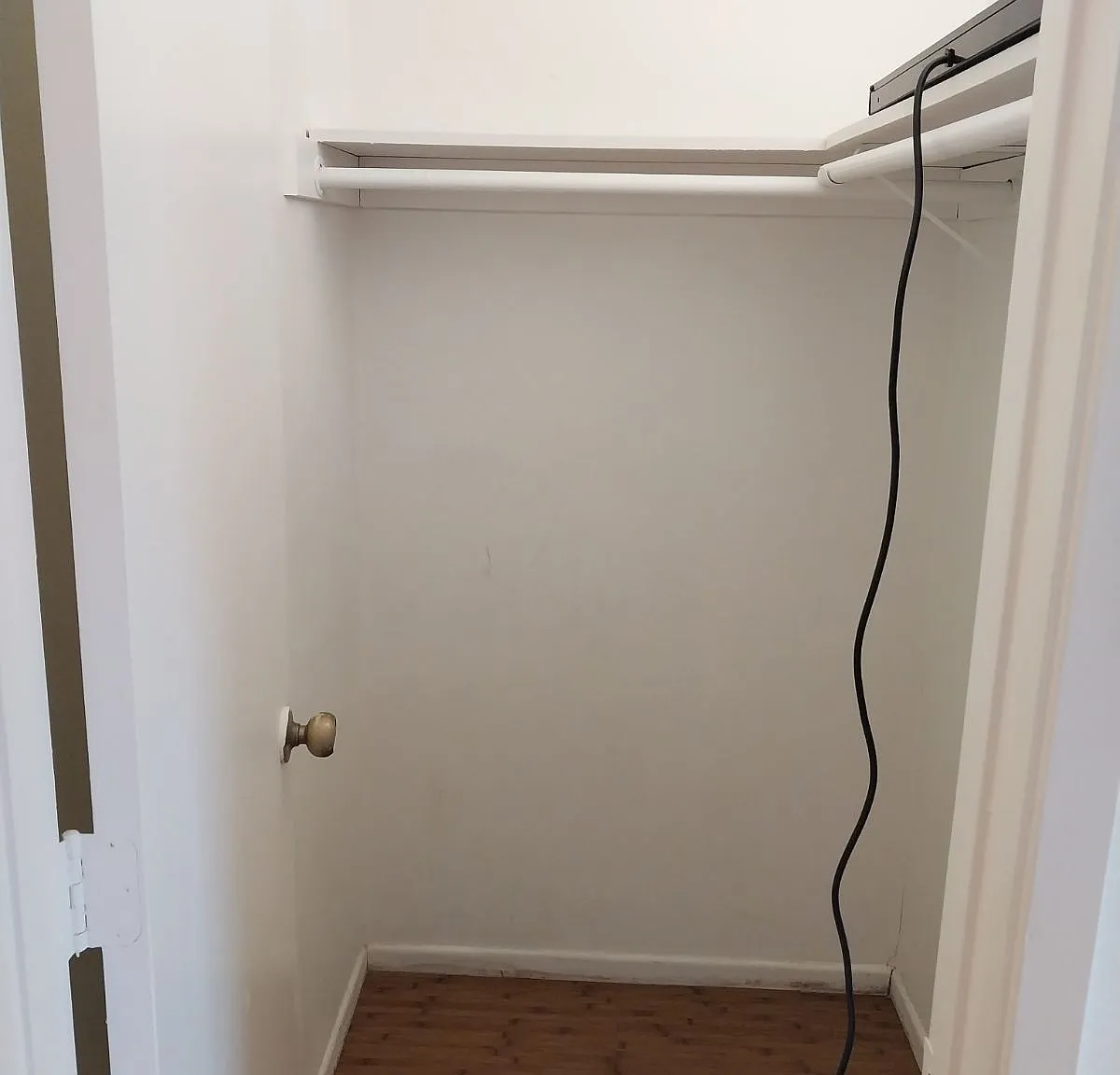 2 bed, 700 sqft, $2,500 — Photo 4