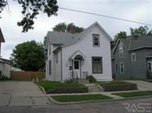 306 S Walts Ave, Sioux Falls, SD 57104
