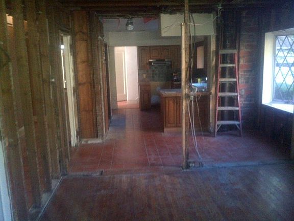 2nd image of 11315 Edgewater Dr