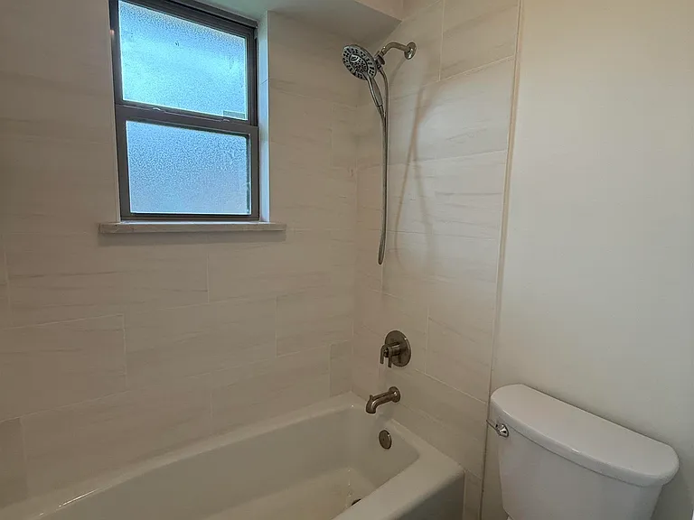 8763 Sharlane Dr — Photo 9