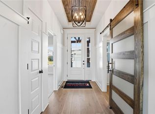 2074 NW Obrien Rd, Lees Summit, MO 64081