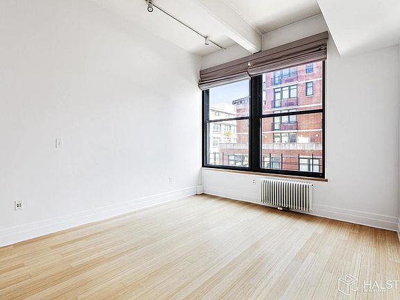 4th image of 70 Washington Street 7s #7S