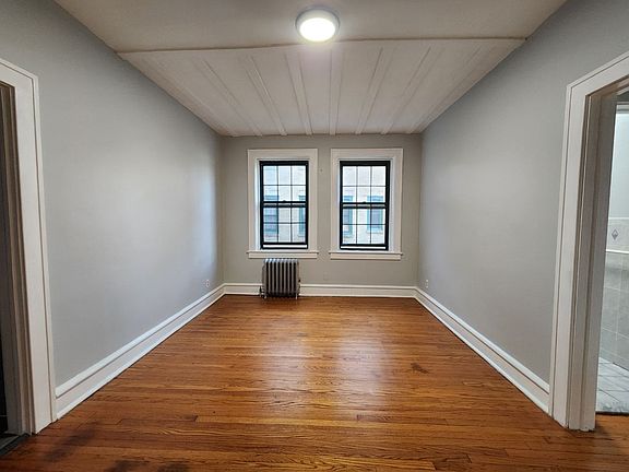 5th image of 110 Chestnut St #12
