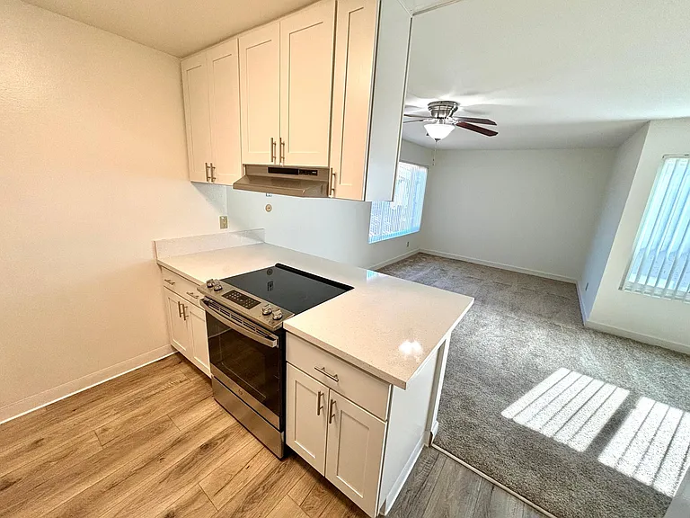 Anniversary Apartments — Photo 21