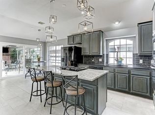 1227 Wildewood Ct, Sugar Land, TX 77479