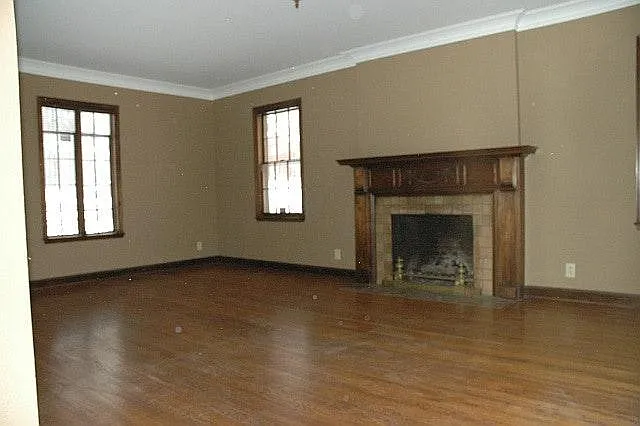 3 bed, 2.5 bath, 2150 sqft, $2,500 — Photo 1