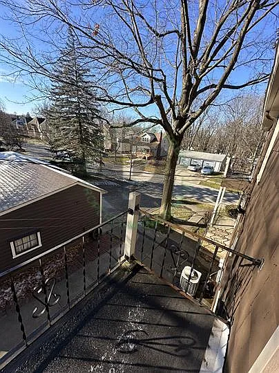 1082 Hillstone Rd #1 — Photo 23