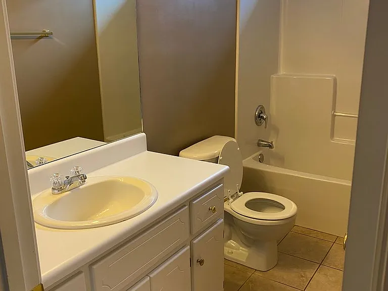 115 Woodmere Dr — Photo 7