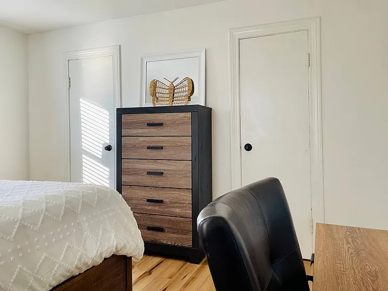 627 S Harlan Ave #B — Photo 11