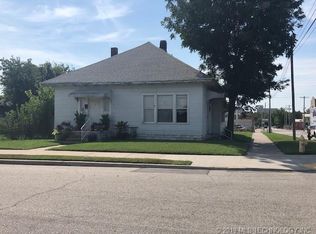 1602 E 2nd St S, Tulsa, OK 74120