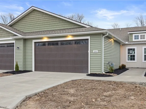 509 Eldemire Ln, Elyria, OH 44035