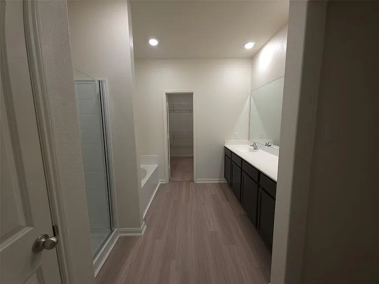 305 Lone Mountain Dr — Photo 17