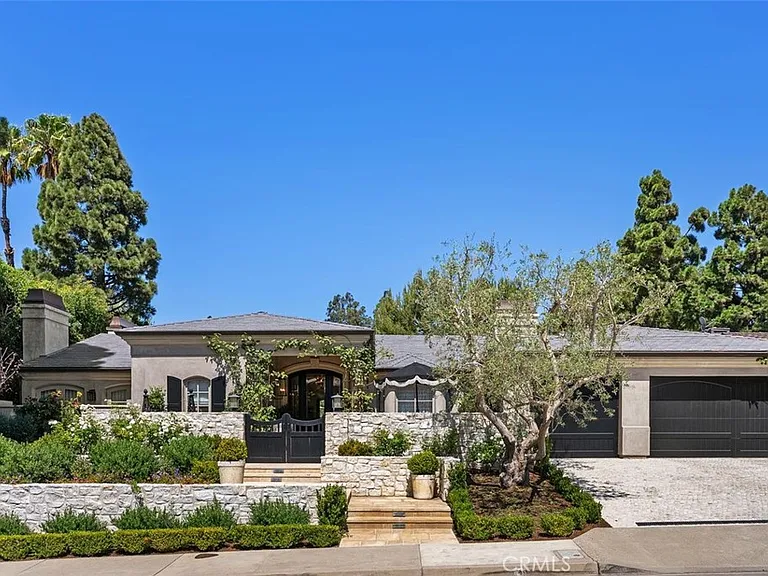 4 Winged Foot Ln — Photo 43