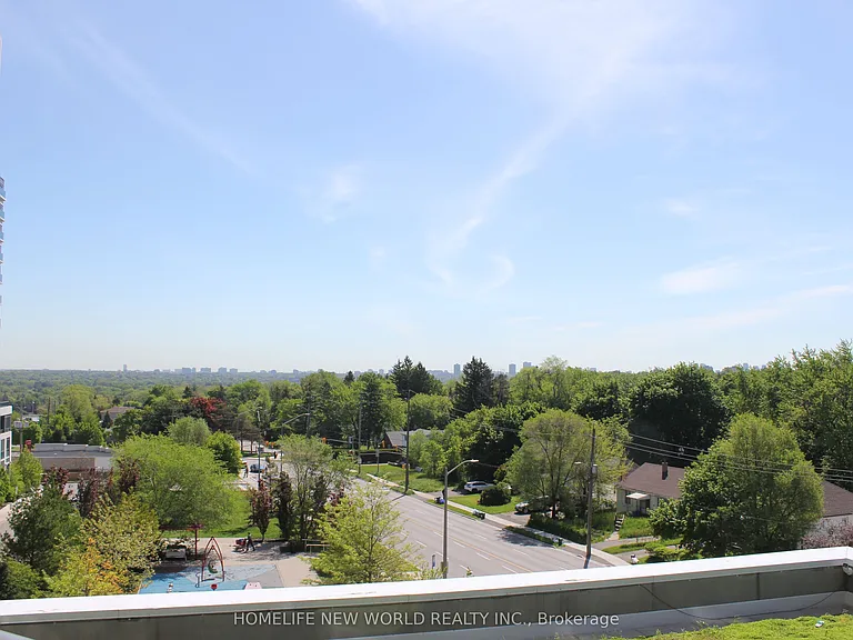 7161 Yonge St #429 — Photo 23