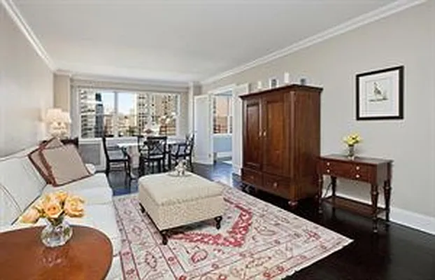 Sold by Douglas Elliman | media 29