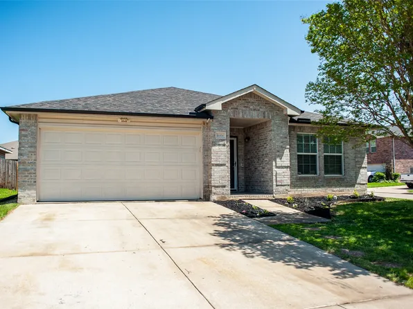 16900 Fenwick Ct, Justin, TX 76247