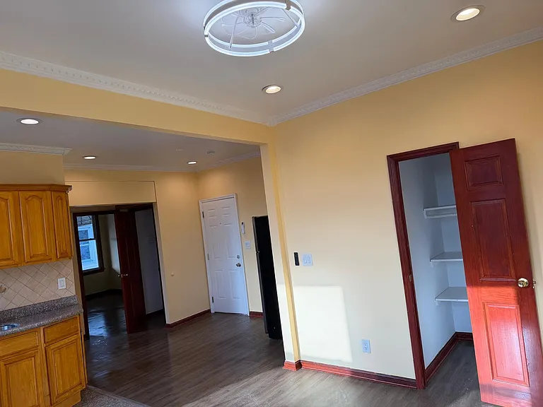 111-03 Rockaway Blvd #2R — Photo 6