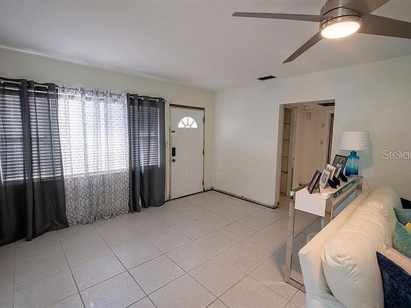 3rd image of 2639 Upton St S