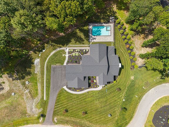 2nd image of 71 Shipwright Way