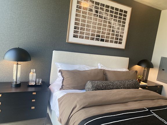 4th image of 234 W Polk St #3106