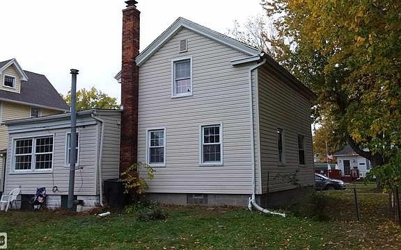 5th image of 325 West Blvd
