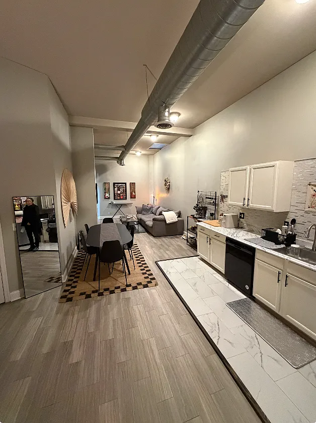 2 bed, 1100 sqft, $1,700 — Photo 1