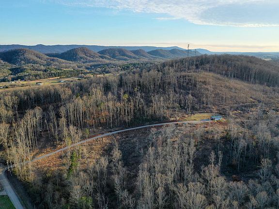 3rd image of 238 County Road 479