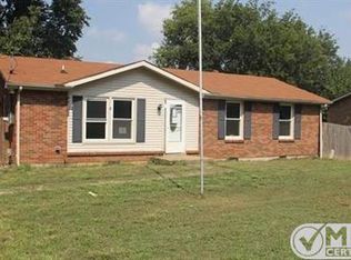 523 Kellia Dr, Clarksville, TN 37042