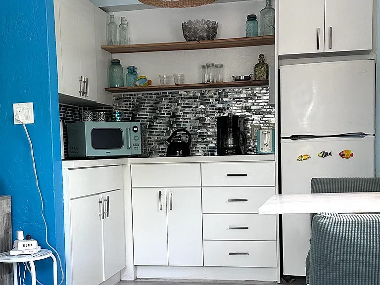 255 W 24th St #207 — Photo 6
