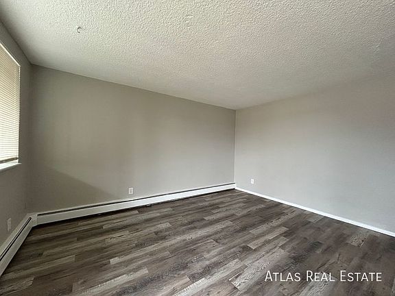2nd image of 1802 E Lasalle St #3