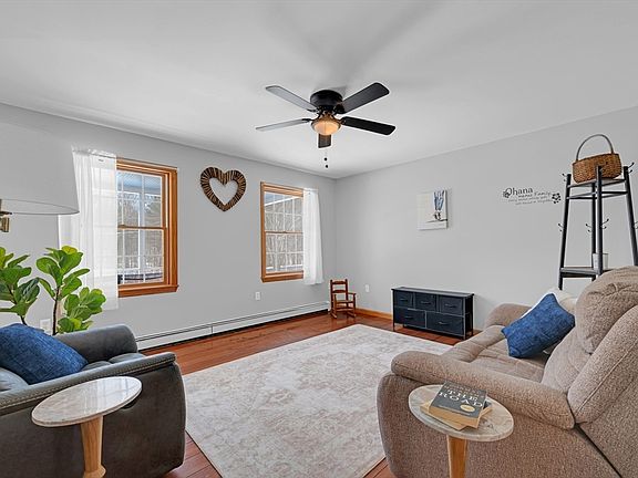 3rd image of 80 New Braintree Rd