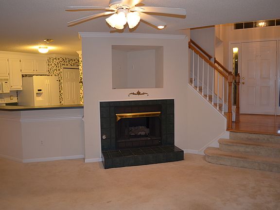 GAS FIREPLACE
