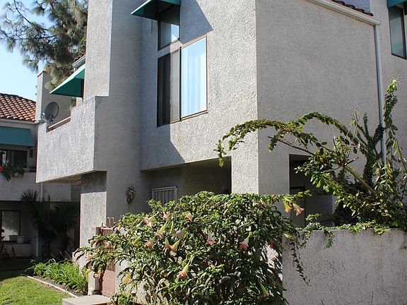 4th image of 721 Park Shadow Ct