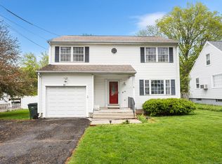 11 Livingston St, Wethersfield, CT 06109