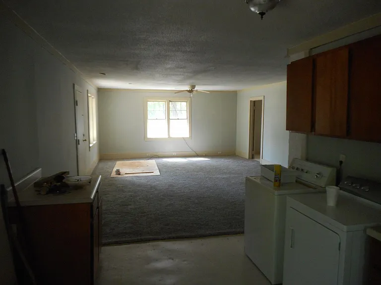 5565 Thistledown Dr — Photo 3