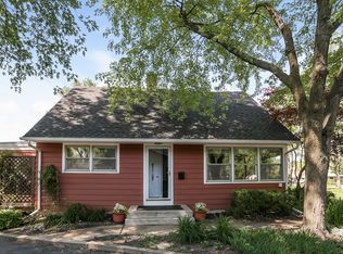 24 S Hickory St, Palatine, IL