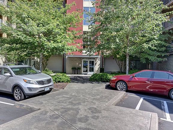 2nd image of 3990 Abbey Ln #B307