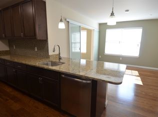 467 Glenbrook Rd APT 207, Stamford, CT 06906