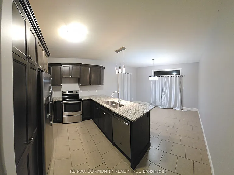 37 Stonecrest Blvd — Photo 6