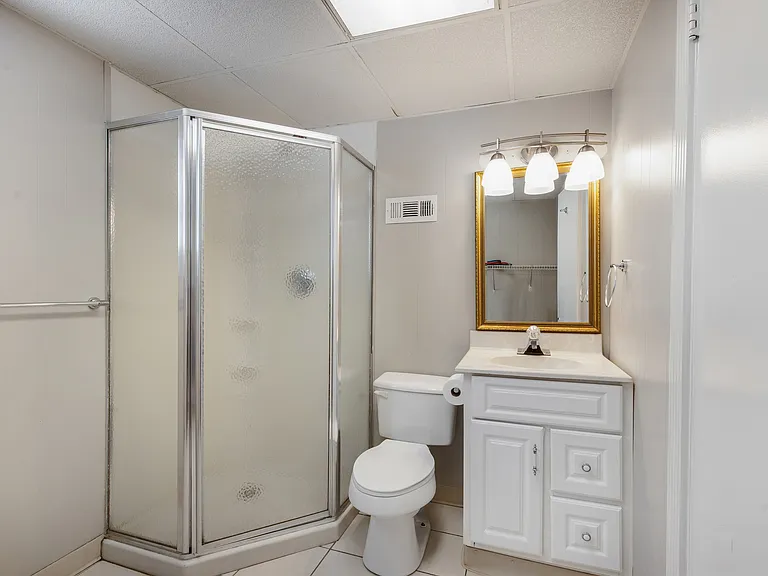 1505 Aldenwood Ln — Photo 14