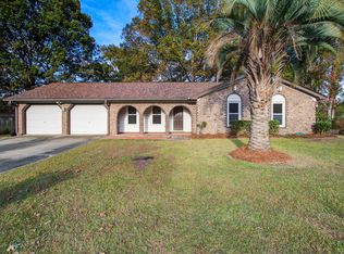 8142 Long Shadow Ln, North Charleston, SC 29406