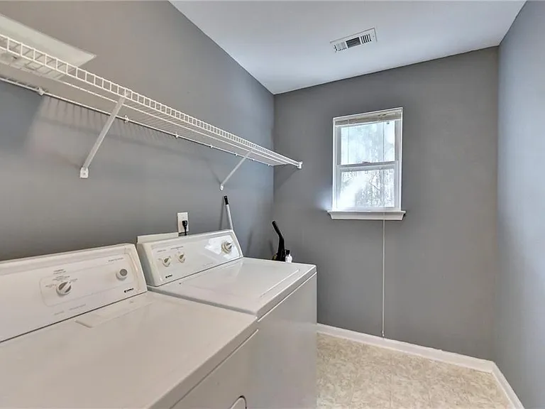 5064 Michael Jay St — Photo 17