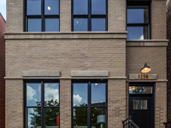 3256 S Prairie Ave, Chicago, IL 60616