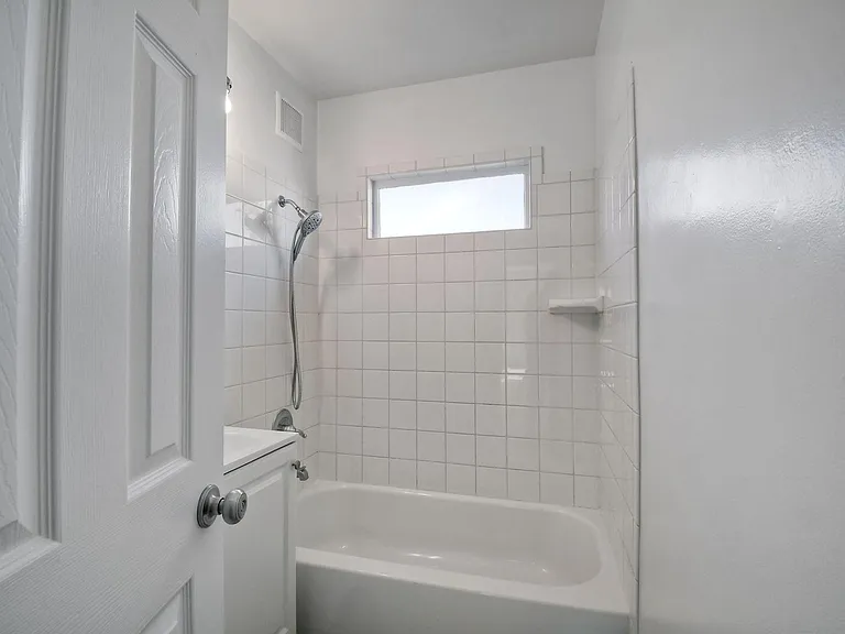 1611 S Myers St — Photo 10