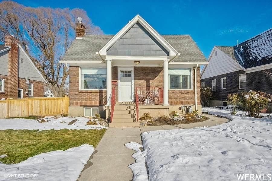 1st image of 28 W Boulevard Gdns
