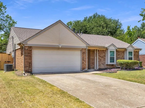 630 Berkley Dr, Grapevine, TX 76051