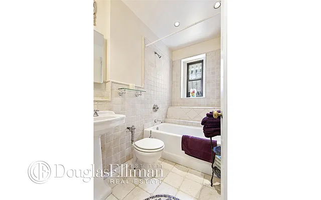 Sold by Douglas Elliman | media 17